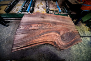 Holzplatte Ulme 21025